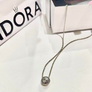 Pandora Round Sparkle Halo Necklace